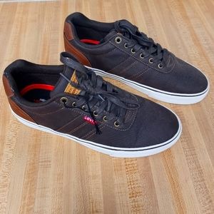 Levi shoes men's size 8.5